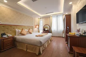 The Light Hotel - Image 4