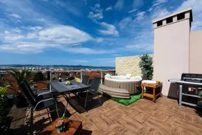 Zadar Luxury Penthouse With Seaview - Image 3