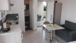 Vanessa House Luxury Apartments - Image 5