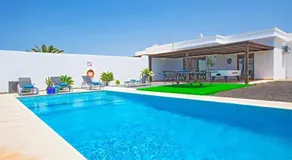 Villa Bella Playa Blanca - Image 2