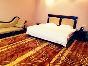Everbright Business Hotel - Image 4