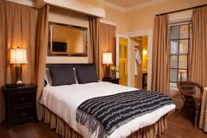 Dug Road Inn - Image 3