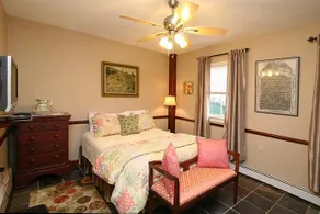 Cricket House - Image 5