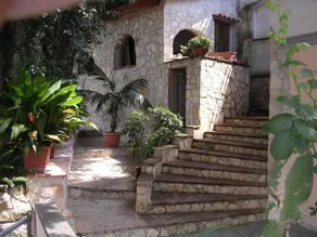 Hotel Ariana - Image 4