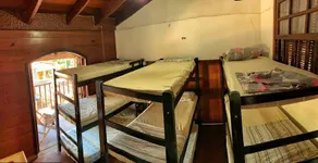 Tombrothers Hostel Gastrobar - Image 1