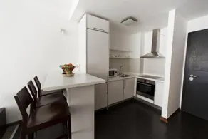 Metropolitan43 Apartment Hotel - Image 2