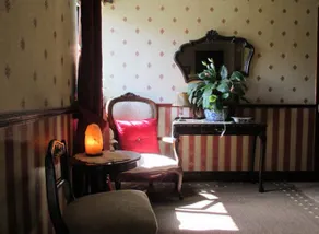 Pond House - Image 5