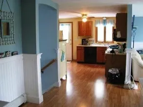 Old Silver Waterview Home - Image 5