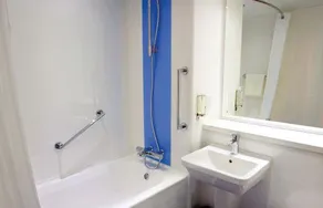 Travelodge Birmingham Sutton Coldfield - Image 2
