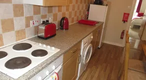 Waverley Park Apartment - Image 4