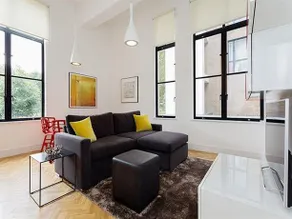 Veeve Modern 2 Bed OpenPlan On Spa Road London Bridge - Image 2