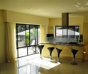 Coastwatch Bed & Breakfast - Image 3