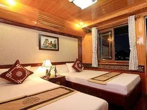 Halong Papaya Cruise - Image 3