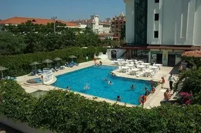 Seray Deluxe Hotel - Image 2