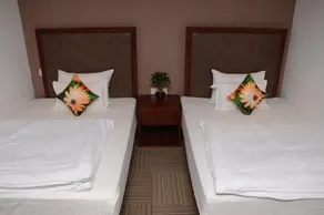 Hotel Prasang Presidency - Image 2
