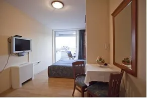 Apart Hotel Bijeli Delfin - Image 5