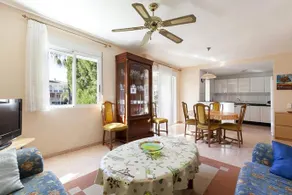 Las Delas - Image 4