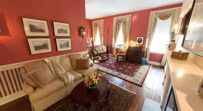 The Thomas Bond House Bed & Breakfast - Image 4