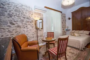 House Renata - Image 4
