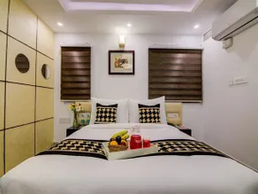 Edition O 30007 Crown Inn Panvel - Image 3
