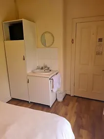 Innisfree Guest House - Image 2