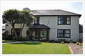 Woodview Farmhouse - Image 4