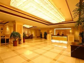 Dream Land Hotel - Image 3