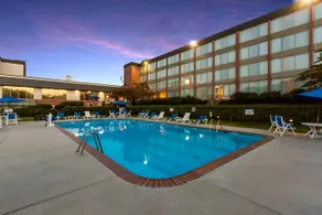 Chester Hotel & Conference Center - Image 2