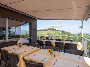 Landgasthof Hotel Menzberg - Image 2