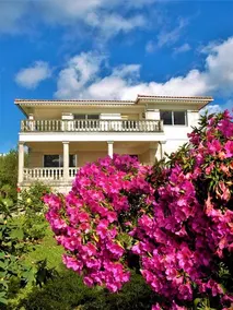 Albergue Pallanes - Image 1