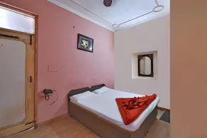 Sharma Guest House - Image 4