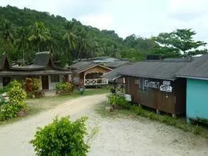 Riverside 3rd Point Chalet - Image 1