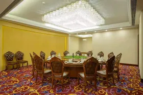 Warren Hotel - Image 4