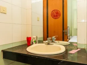 GUANGMING HOSTEL - Image 5
