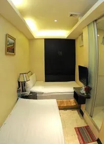 Golden Wave Hotel - Image 5
