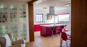 Quiet Rural House Ten Minutes From The Beach - Image 2