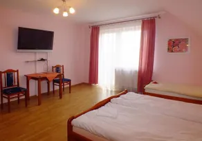 Family Homes - Bed & Bike Guesthouse - Image 5