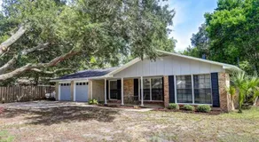 Elliott Point Vacation Home - Image 5