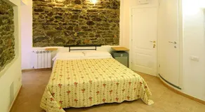 Sea View Suites - Image 4