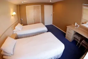 Park Hall Express - Image 4