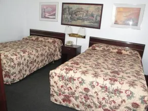 Budget Inn Motel - Image 4