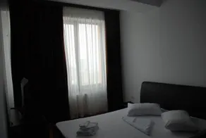 GH Summerland Mamaia - Image 2