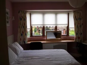 Robinsnest Short Stay Accommodation Limerick - Image 5