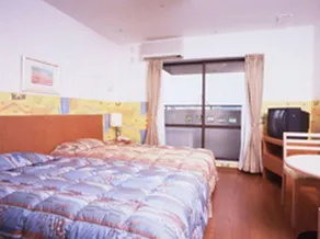 Season Inn Amigos - Image 3