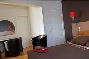 Hotel Victory - Image 5
