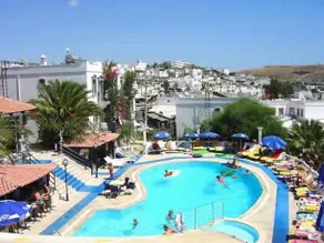 La Maison Apartments - Image 2