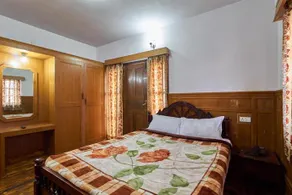 Hotel Travel Stay Residency - Image 2