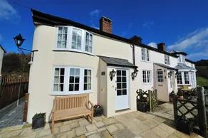 Chico Cottage - Image 1