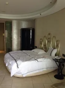 Sanya Phoenix Island Ocean Star Resort Hotel - Image 4