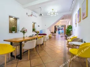 Meijia Yayuan Inn - Image 4